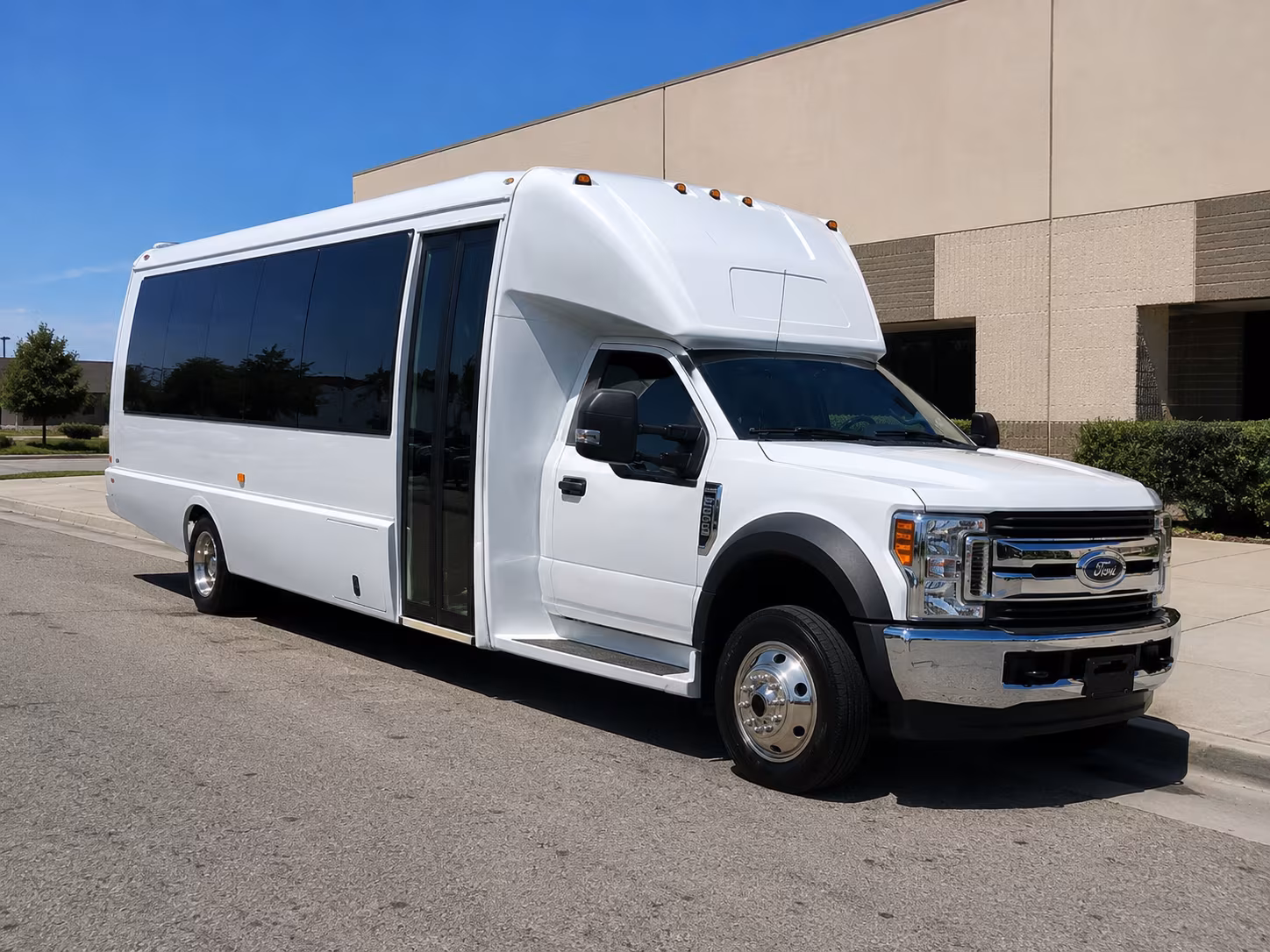 charter buses for art and culture field trips in miami beach