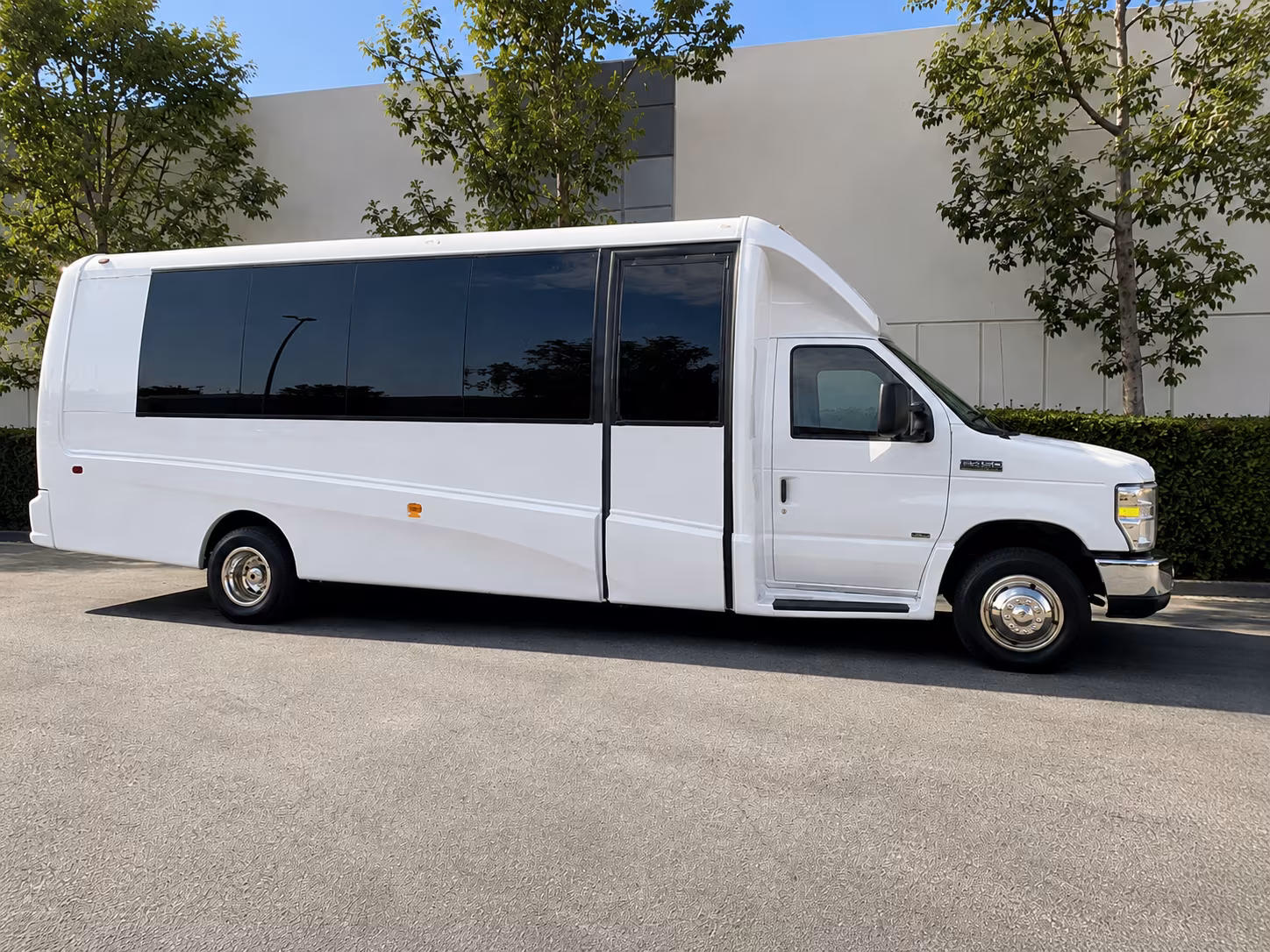 multi day corporate retreat and conference bus rentals in miami beach