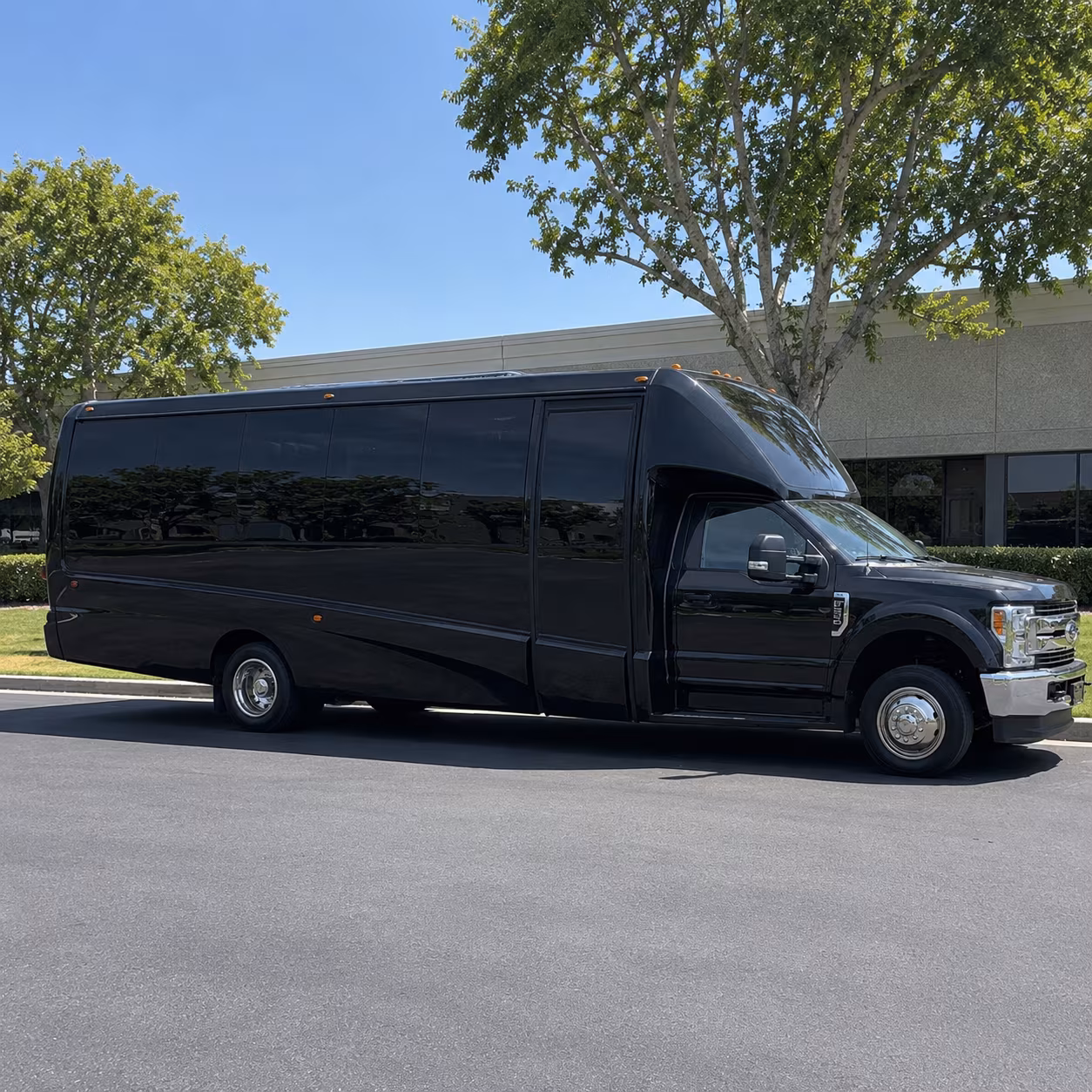 wynwood arts district miami beach party bus rental